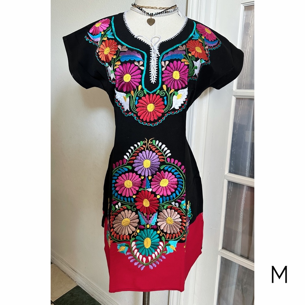 Mexican Floral Embroidered Dress M